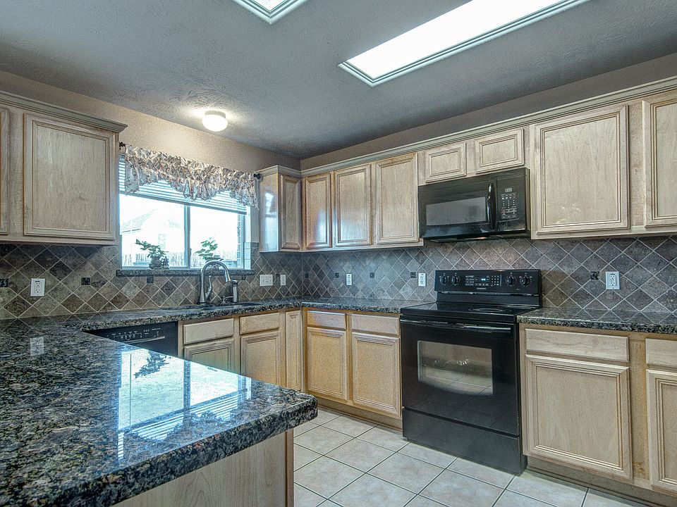 Granite, tile, natural 