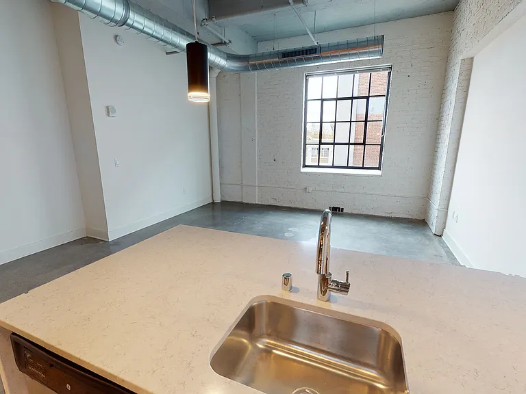 Maxwell Lofts — Photo 49