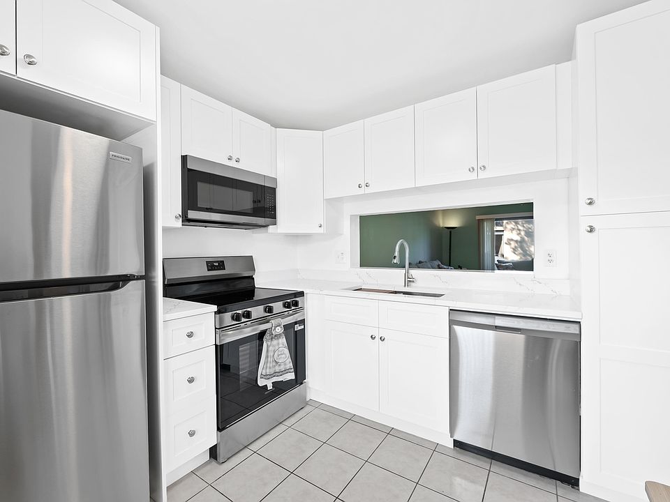 1st image of 5570 Lakeside Drive #102