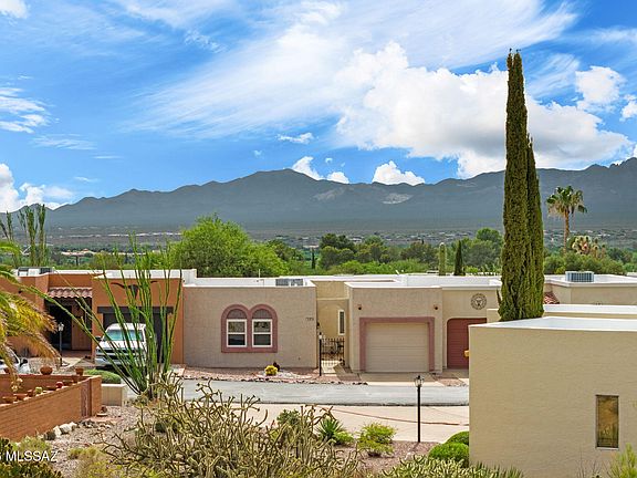 2nd image of 572 W Ocotillo Pl