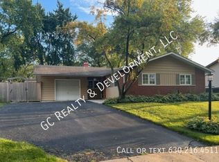 625 Frederick Ln, Hoffman Estates, IL 60169