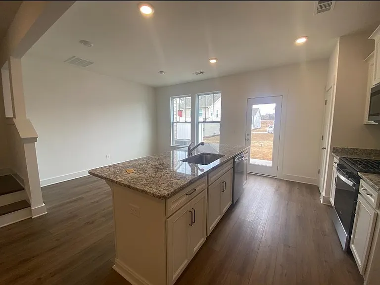 1528 Rivermeade Dr #2 — Photo 4