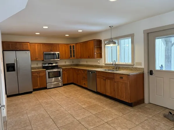 12023 Creek Rd, Clarks Summit, PA 18411