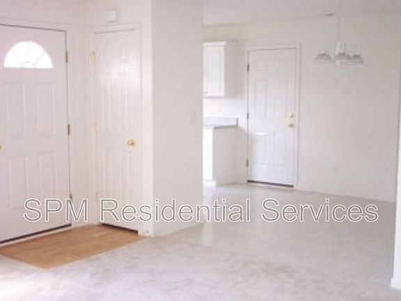 2nd image of 642 Serene Ct NE