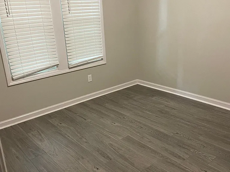 6720 Willowbrook Dr #5 — Photo 3
