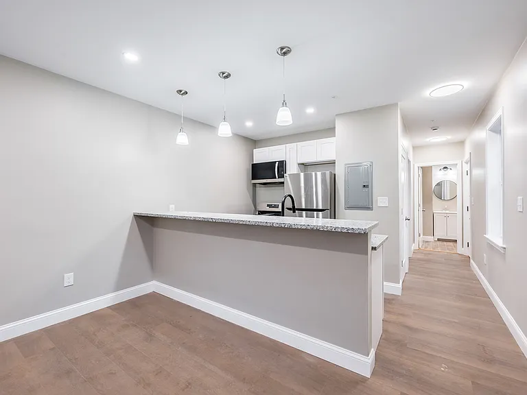 25 Buckley St #1L — Photo 1