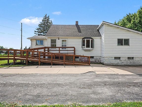 2nd image of 2605 25th St