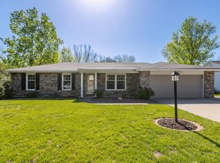 1260 S El Chaparral Ave, Columbia, MO 65201