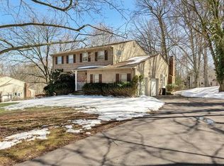 11 York Dr, New City, NY 10956
