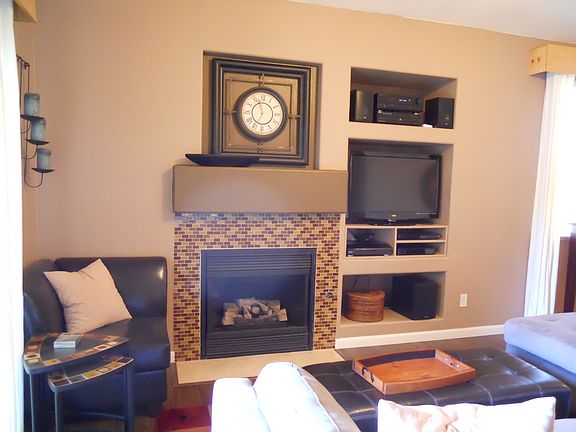 Gas fireplace