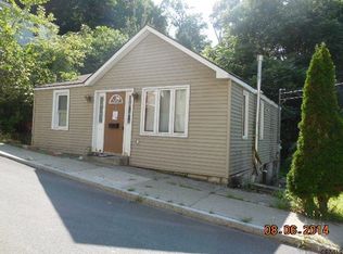70 Elm St, Troy, NY 12180