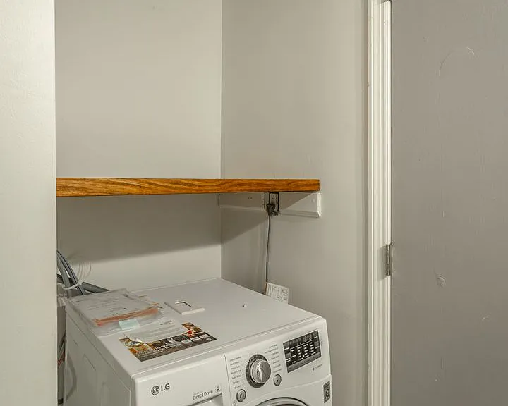 Kate's View Apartments | Updated North Chattanooga Apartments with Scenic Views — Photo 32