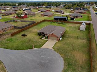 1880 Ken Dr, Guthrie, OK 73044