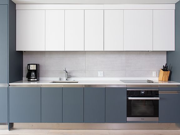 5th image of 606 Capp St #401