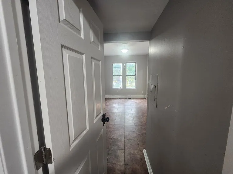 36 S 12th St #31E — Photo 9