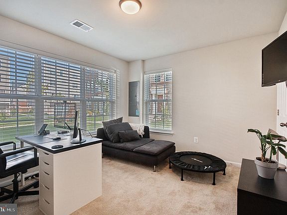 4th image of 7212 Barrberry Ln