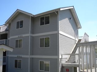 2257 Skyline Ln W, Bremerton, WA 98312