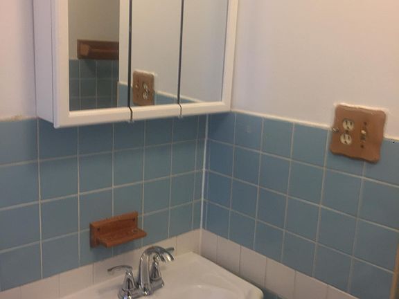 5th image of 5237 W Kamerling Ave Floor 1