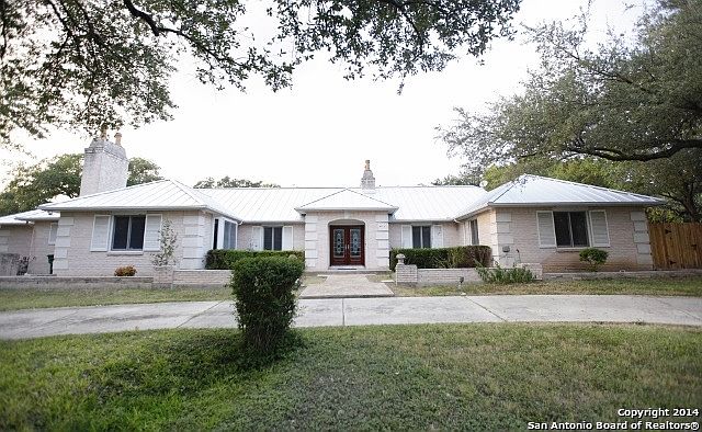 1st image of 2711 Marlborough Dr