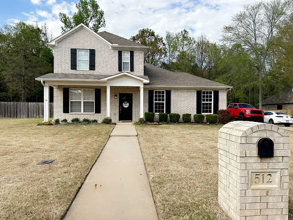 525 Mitchell Ryan, Wake Village, TX 75501