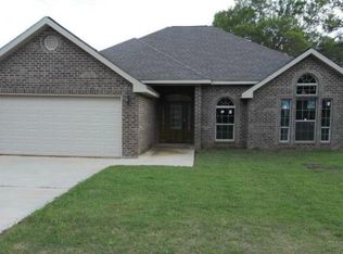 624 Charlotte Dr, Picayune, MS 39466