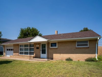 303 E 25th St, Hays, KS, 67601