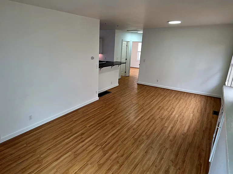 Main Floor Living Rm