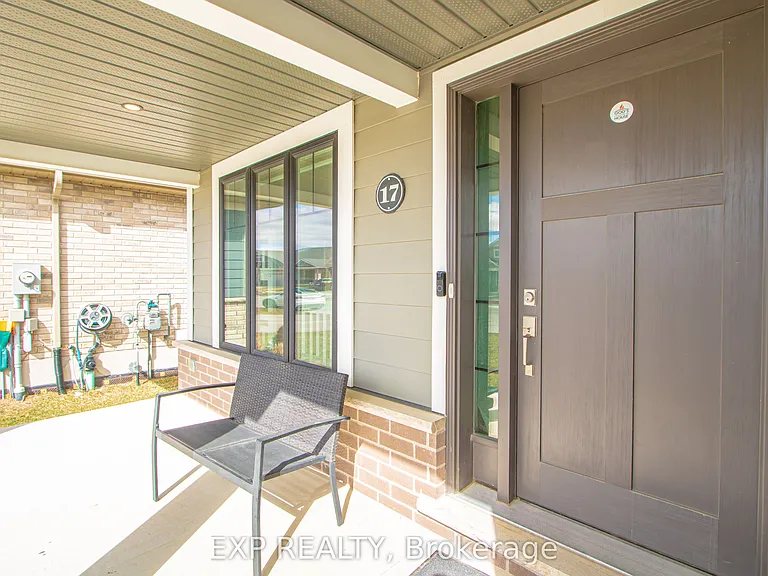 17 Harlequin Ct — Photo 4