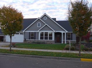1774 NW Emerson Ct, McMinnville, OR 97128