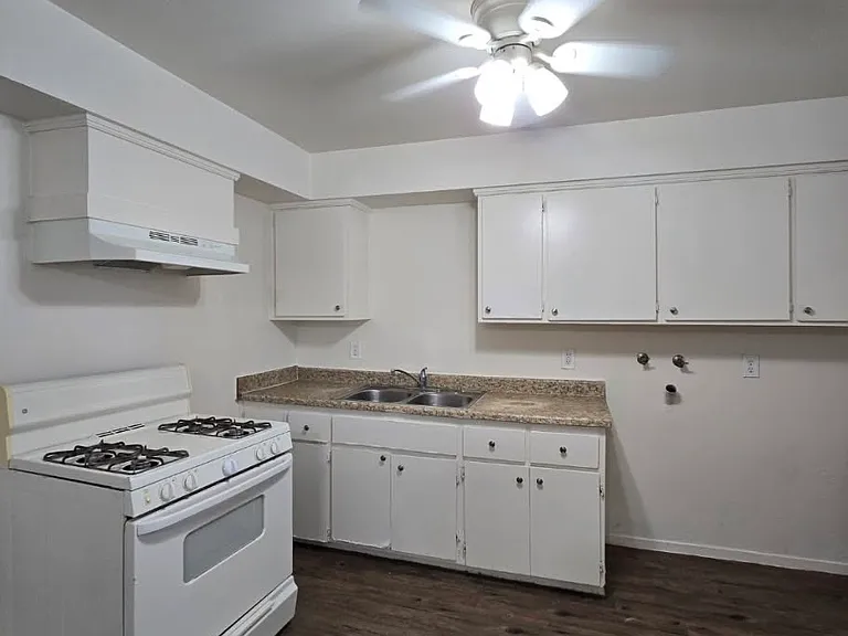 337 N San Pablo Ave #202 — Photo 5