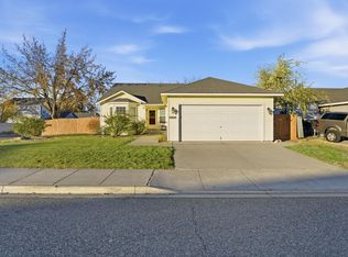3826 W Grand Ronde Ave, Kennewick, WA 99336