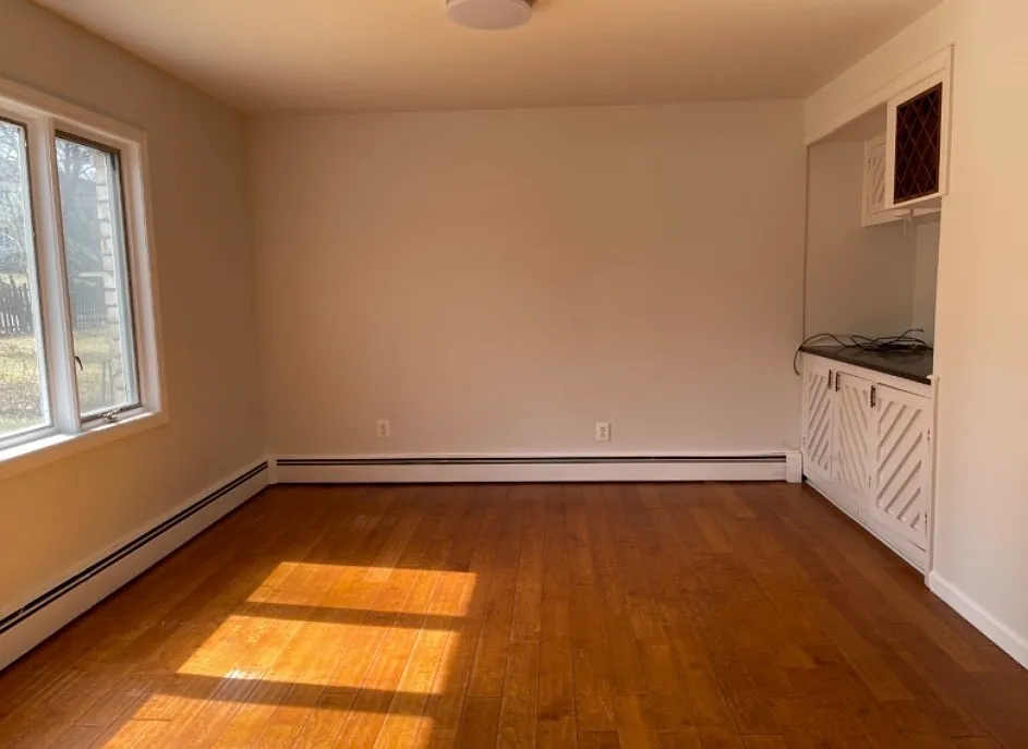 4 bed, 1567 sqft, $4,000 — Photo 2