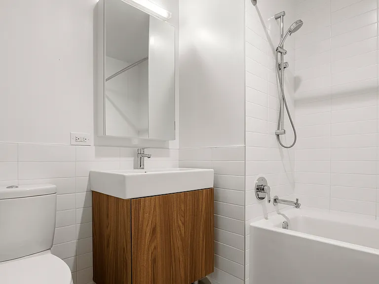 42-20 24th St #18A — Photo 5
