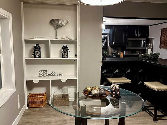 5th image of 1121 Winchester Rd