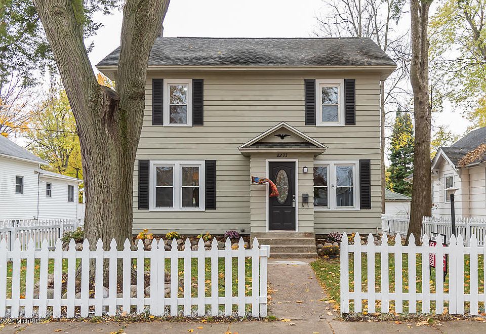 1st image of 2233 Logan Ave