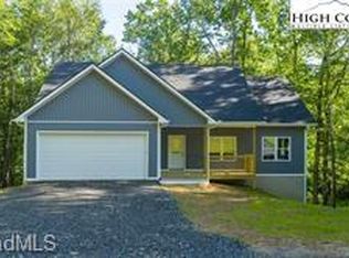 322 Laurel Ln, Jefferson, NC 28640