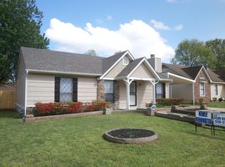 4518 Country Brook Dr, Memphis, TN 38141
