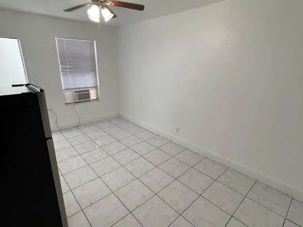 1843 Dewey St #118, Hollywood, FL 33020