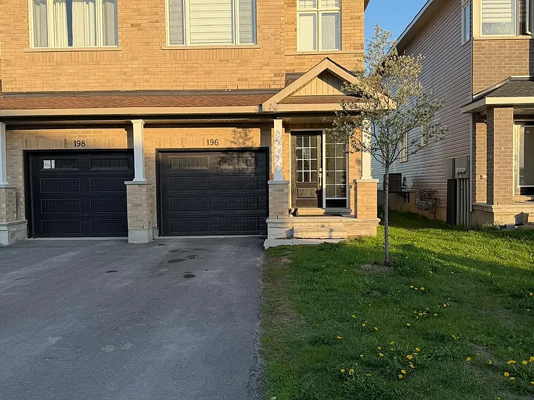 196 Hooper St — Photo 1
