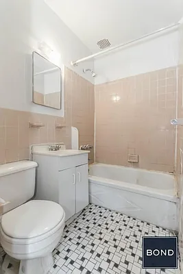 Rented by Bond New York | media 8