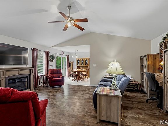 4th image of 228 Wabash Woods Way
