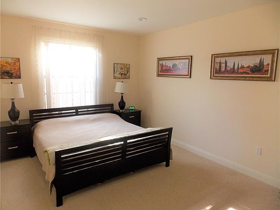 4th image of 2351 Lakeview Dr Unit 308