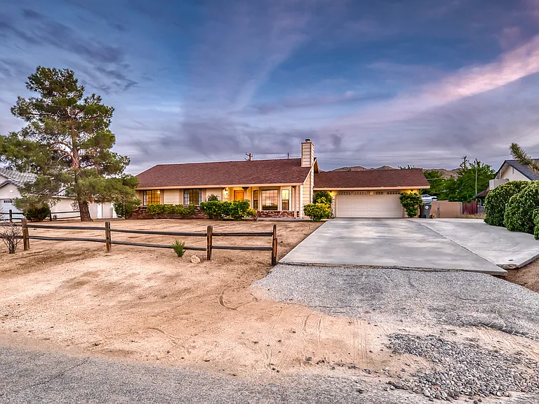 57731 San Tropeze Dr — Photo 5