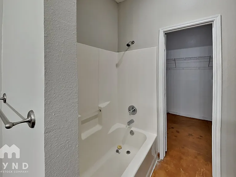 5012 27th St — Photo 10