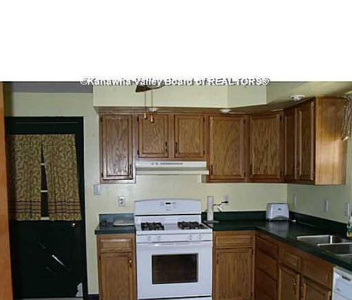4th image of 2604 Monroe Ave
