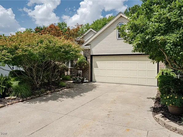 7538 Ridge Rd, Parma, OH 44129