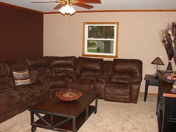 4th image of 565 E Estates Pl