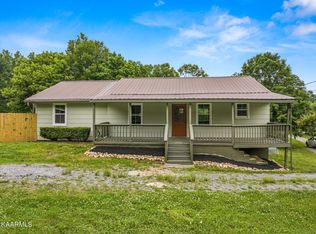 3235 E Raccoon Valley Dr, Powell, TN 37849