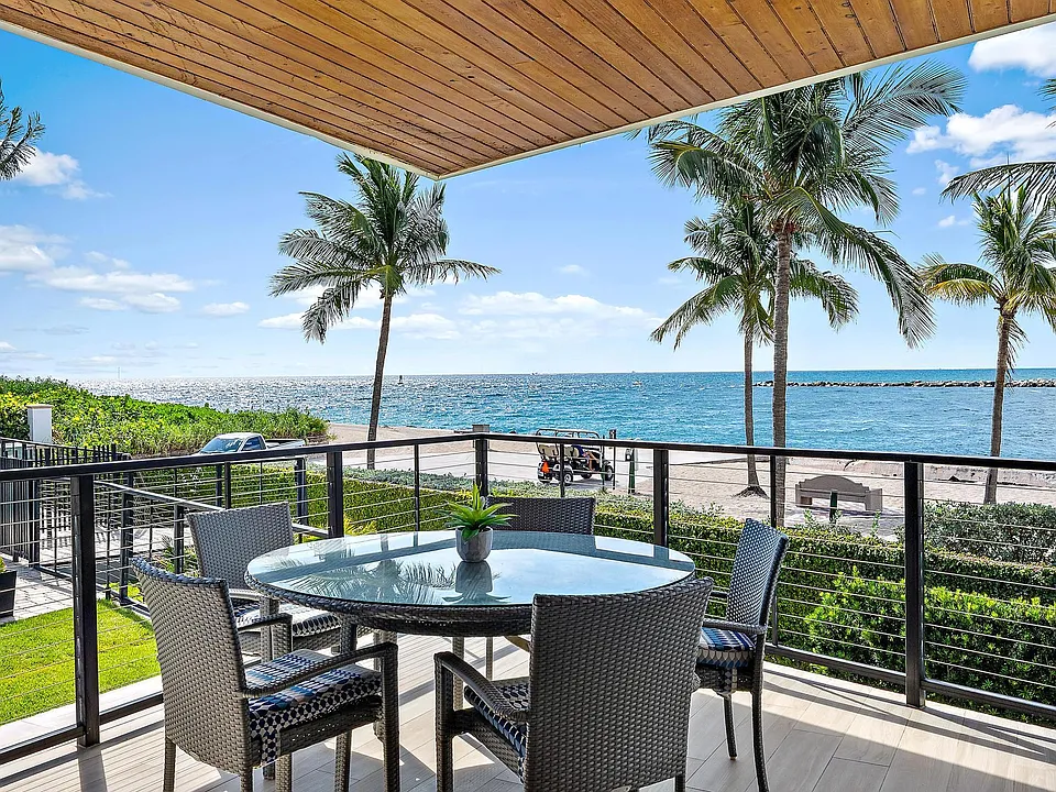 106 Inlet Way #105