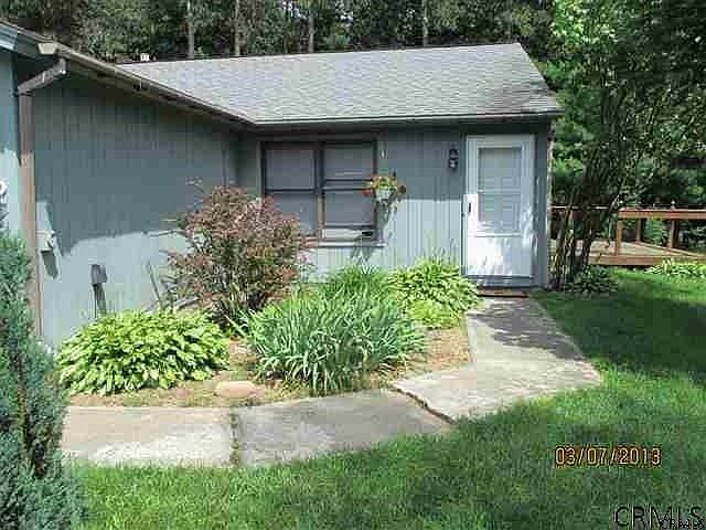1st image of 122 Arrow Wood Pl